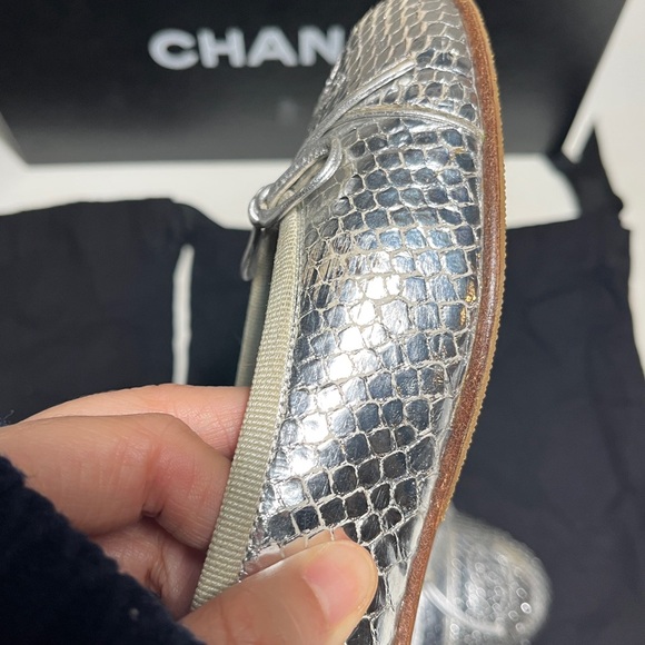 CHANEL Metallic Silver Loafers - Picture 11 of 16